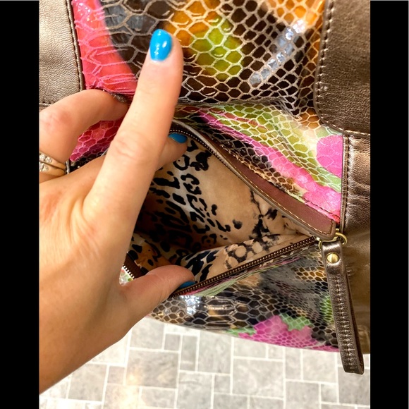 Sharif Gorgeous Large Bronze Metallic Colorful Pattern Bronze Chain Purse - Picture 9 of 15